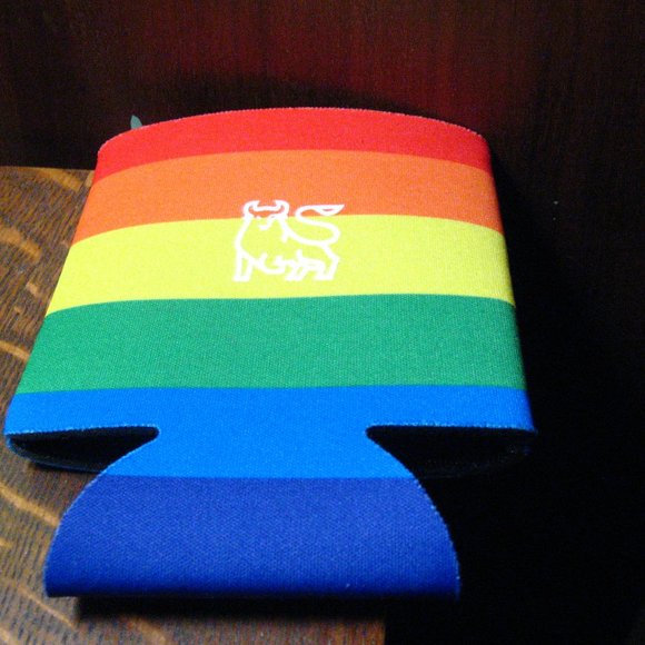 Merrill Lynch Gay Pride Neoprene Can Cooler - Picture 3 of 5